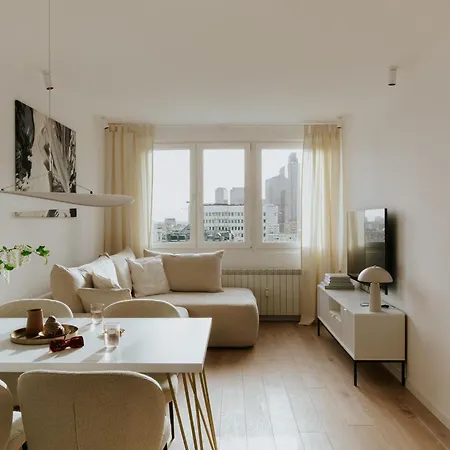 Apartman I *