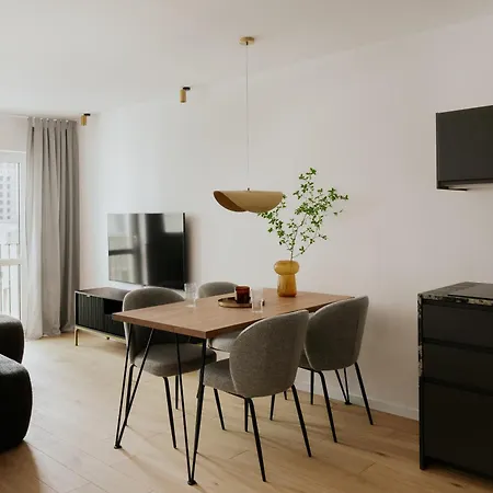Apartman I *